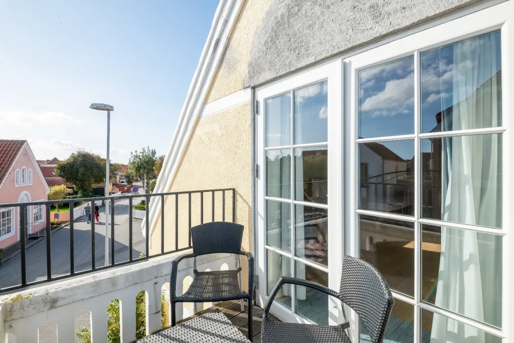Zimmer mit Balkon