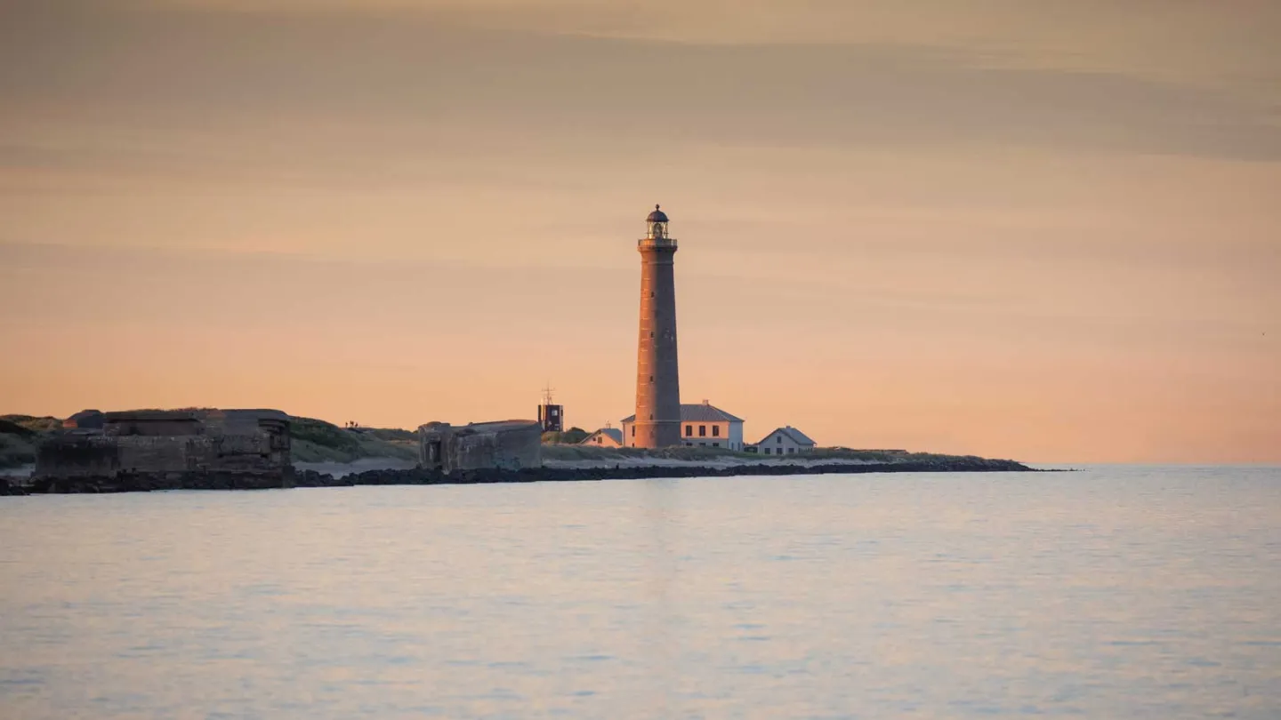 DEt grå fyr i skumringen skagen