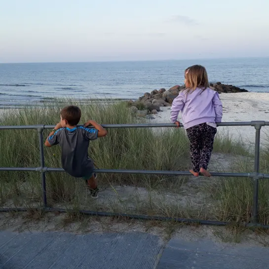 Abendlicher Spaß am Strand in Sæby